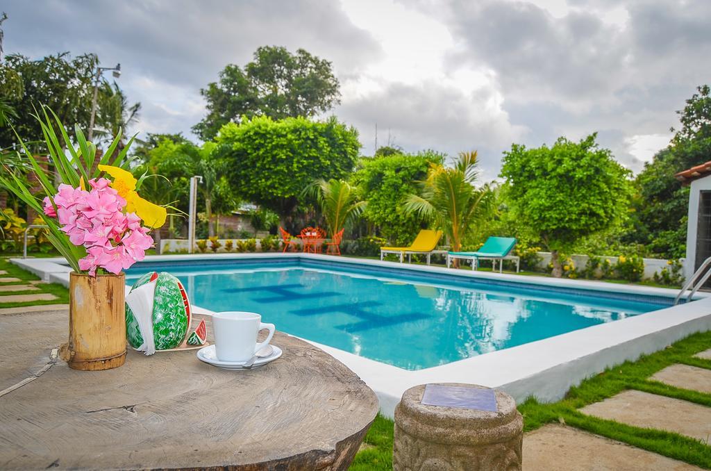 Hotel Hamacas Rivas Exterior photo