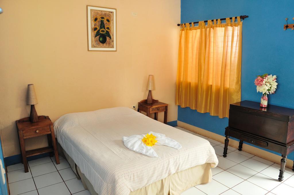 Hotel Hamacas Rivas Exterior photo